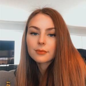 Meet your Posher, Kayla